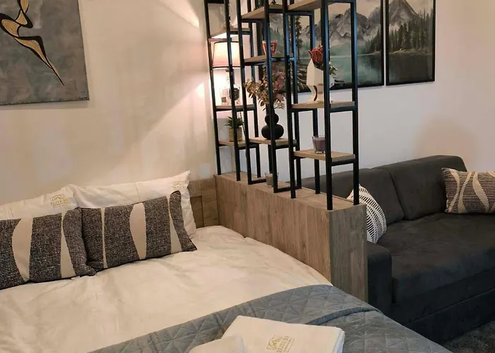 Elite B5 Hill Apartman